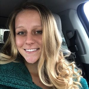 Meet your Posher, Kortney